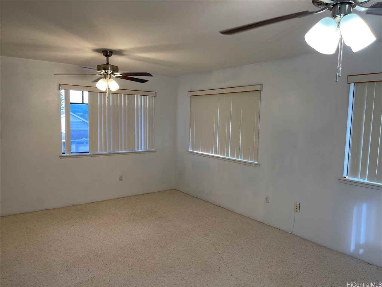 94-1012 Hakunui St #33 - Photo 6 of 11