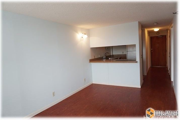 2542 Date St #306 - Photo 4 of 15