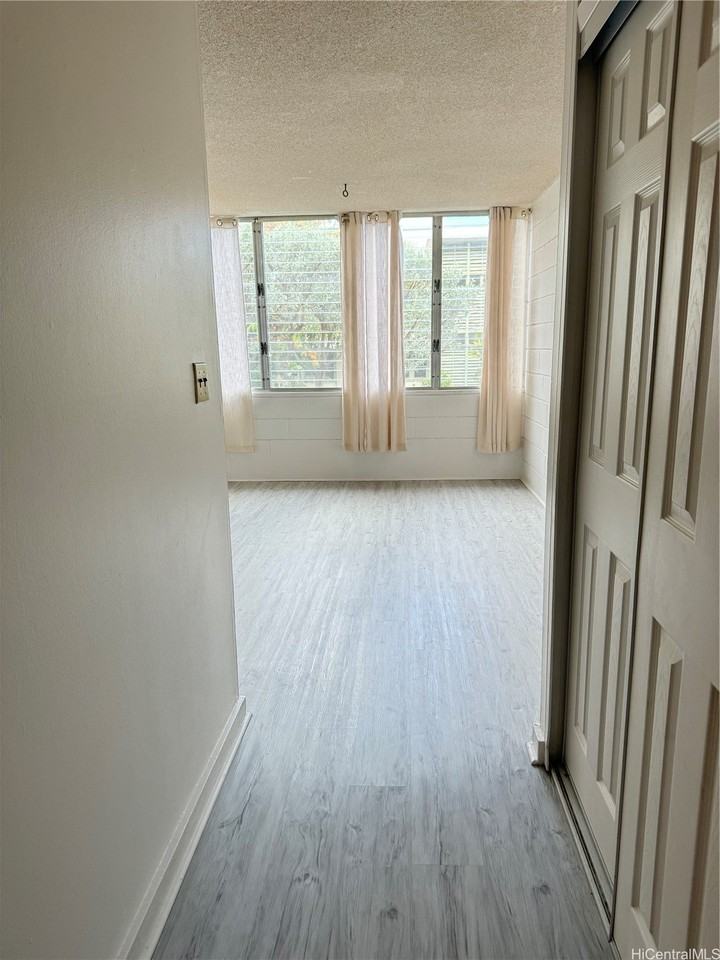 1550 Wilder Ave #B304 - Photo 3 of 6