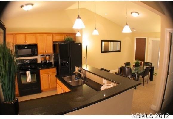 216 Kestrel Ct - Photo 3 of 34