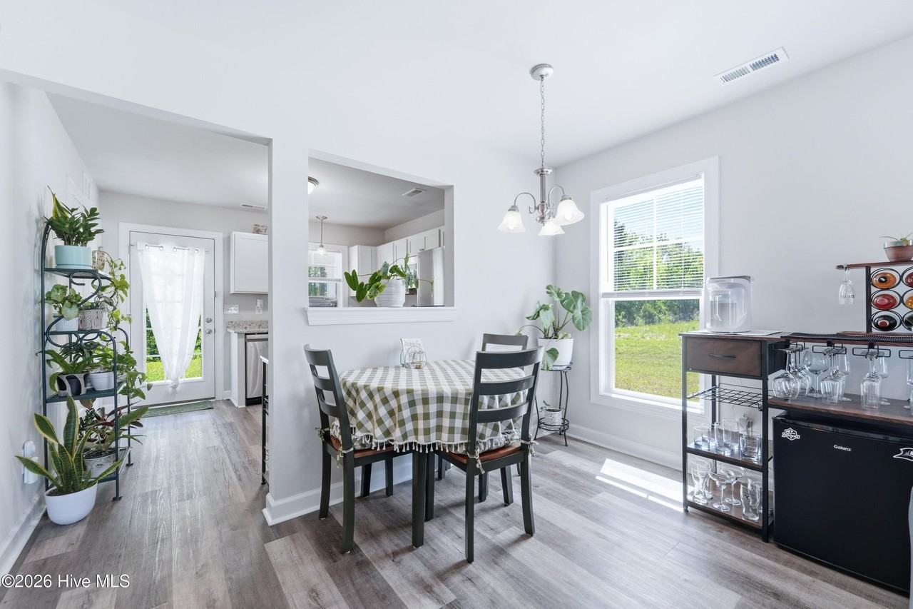 221 Crab Claw Spit Ln - Photo 6 of 24