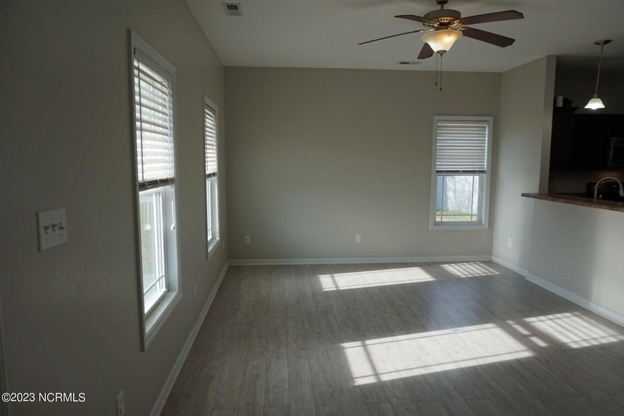 112 High Cottage Ln - Photo 3 of 22