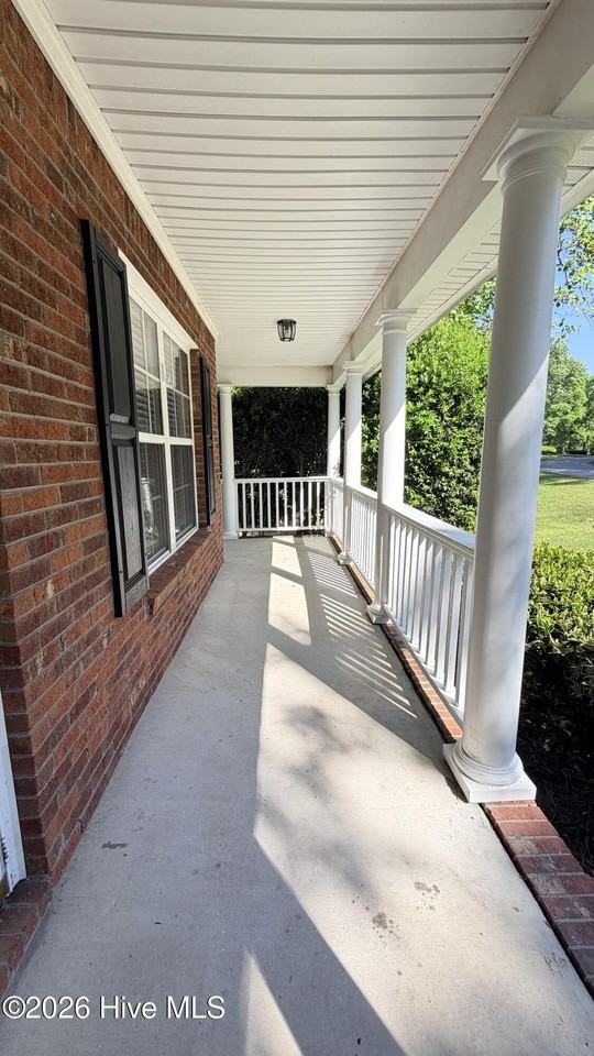 106 Dockside Dr - Photo 2 of 32