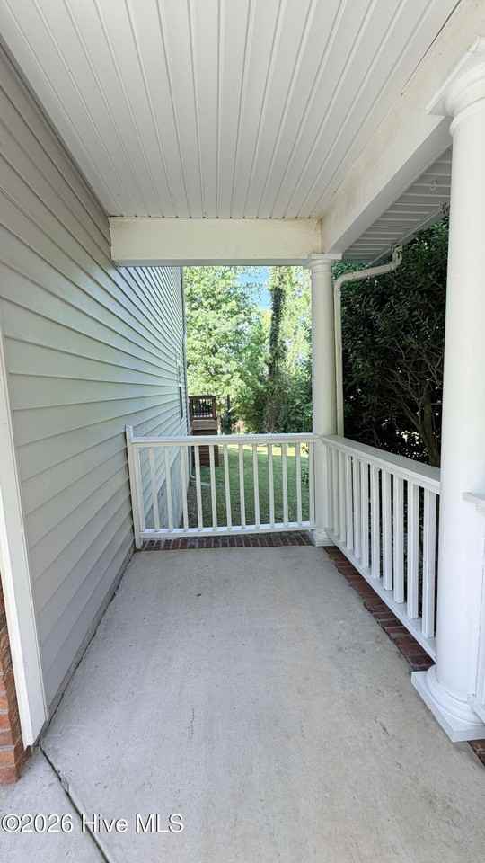 106 Dockside Dr - Photo 3 of 32