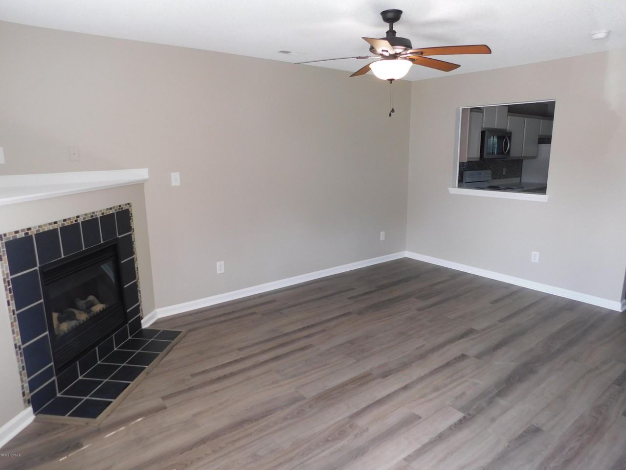 203 Spring Meadows Cir - Photo 2 of 9