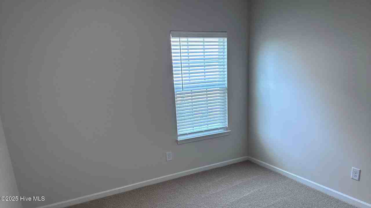 4619 Slatestone Dr - Photo 4 of 25