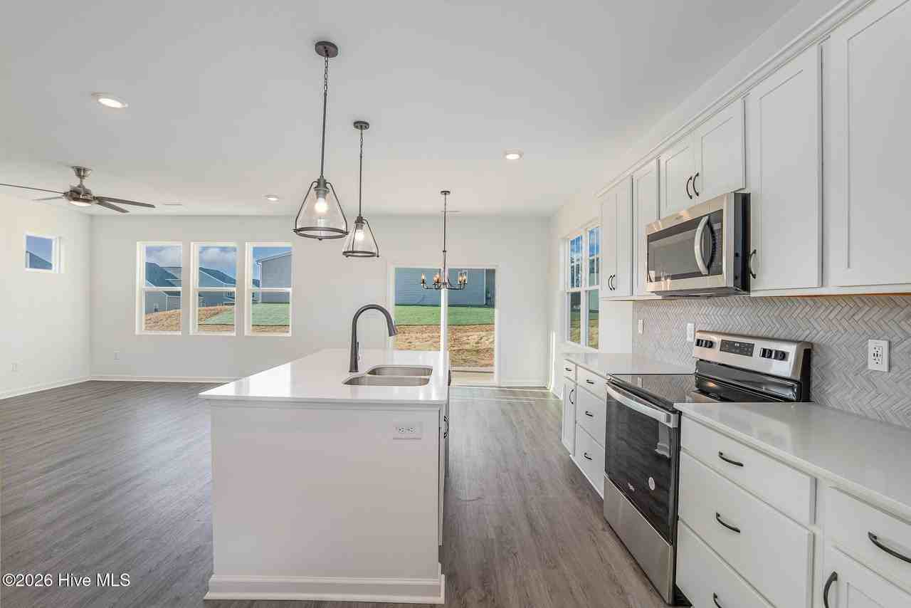 1649 King St - Photo 5 of 17