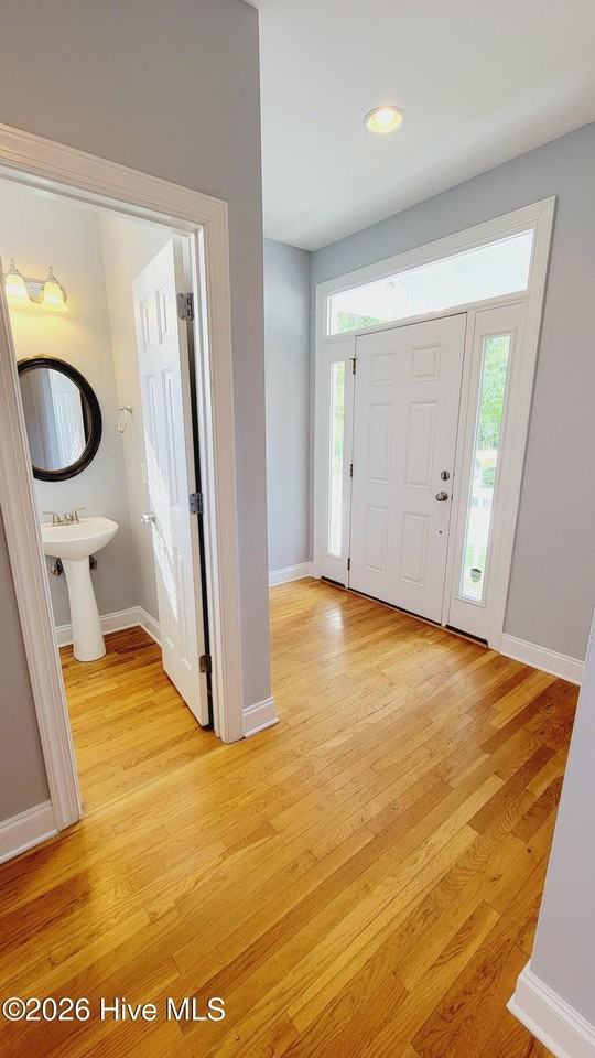 104 Durands Lndg - Photo 2 of 32