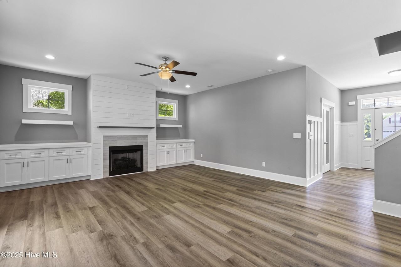 204 Shellbank Dr - Photo 5 of 29