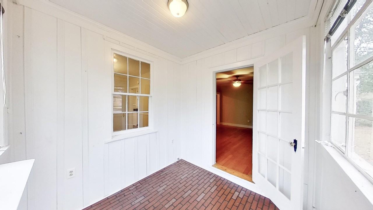 1506 Pendleton Rd - Photo 3 of 13