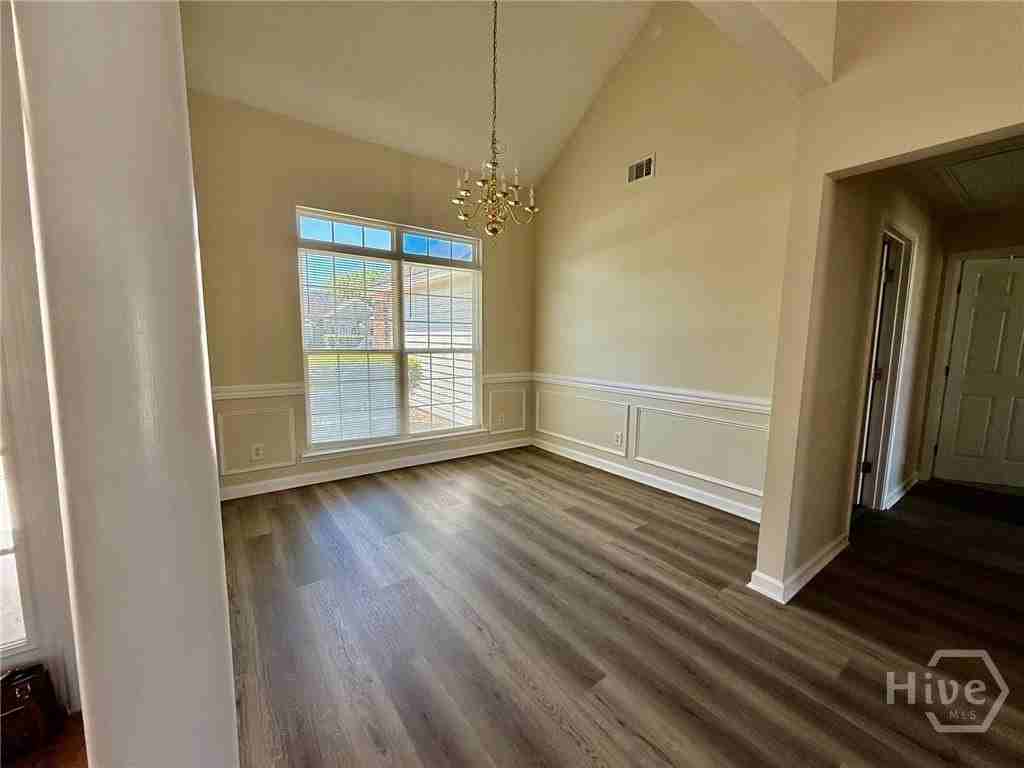 226 Pampas Dr - Photo 4 of 16