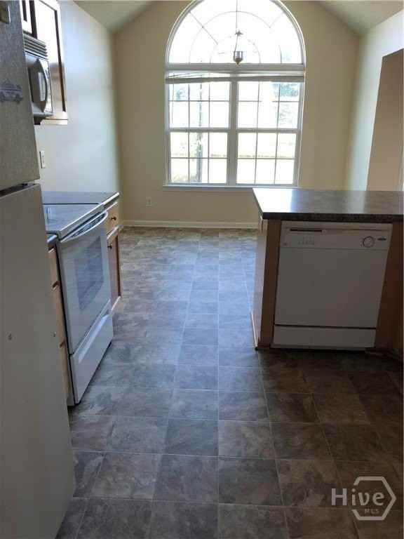 226 Pampas Dr - Photo 7 of 16