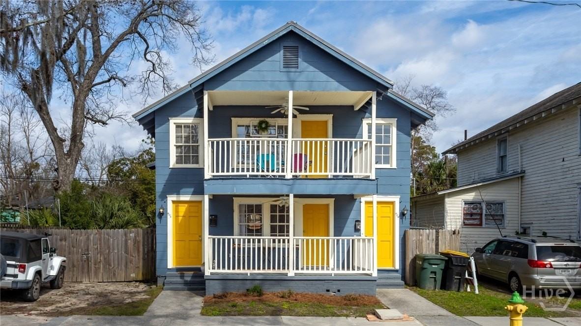 904 E 39th St - Photo 2 of 20