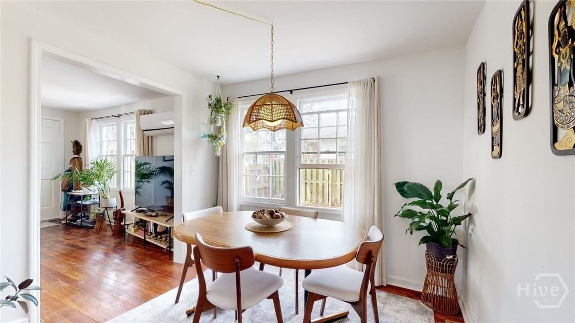 904 E 39th St - Photo 6 of 20