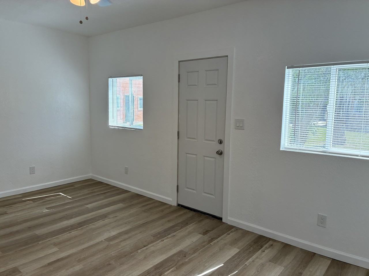 430 South Washington Street - Photo 4 of 15