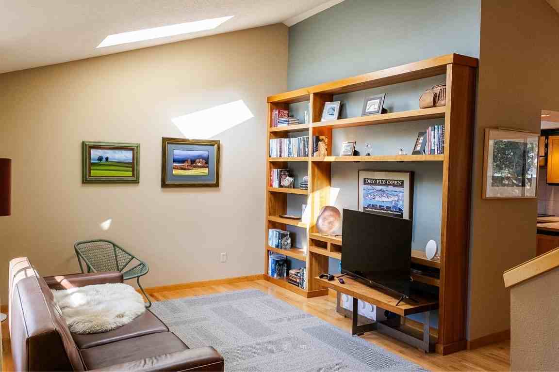 2905 Ne 26th St #1 - Photo 3 of 18