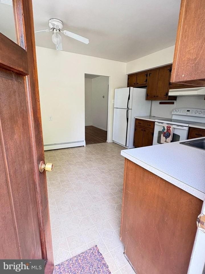 29 Laver Rd - Photo 7 of 32