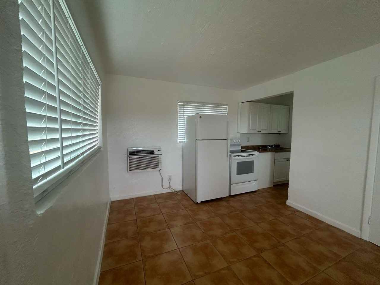 620 Northwest 7th AvenueUnit 38 #620-38 - Photo 3 of 17