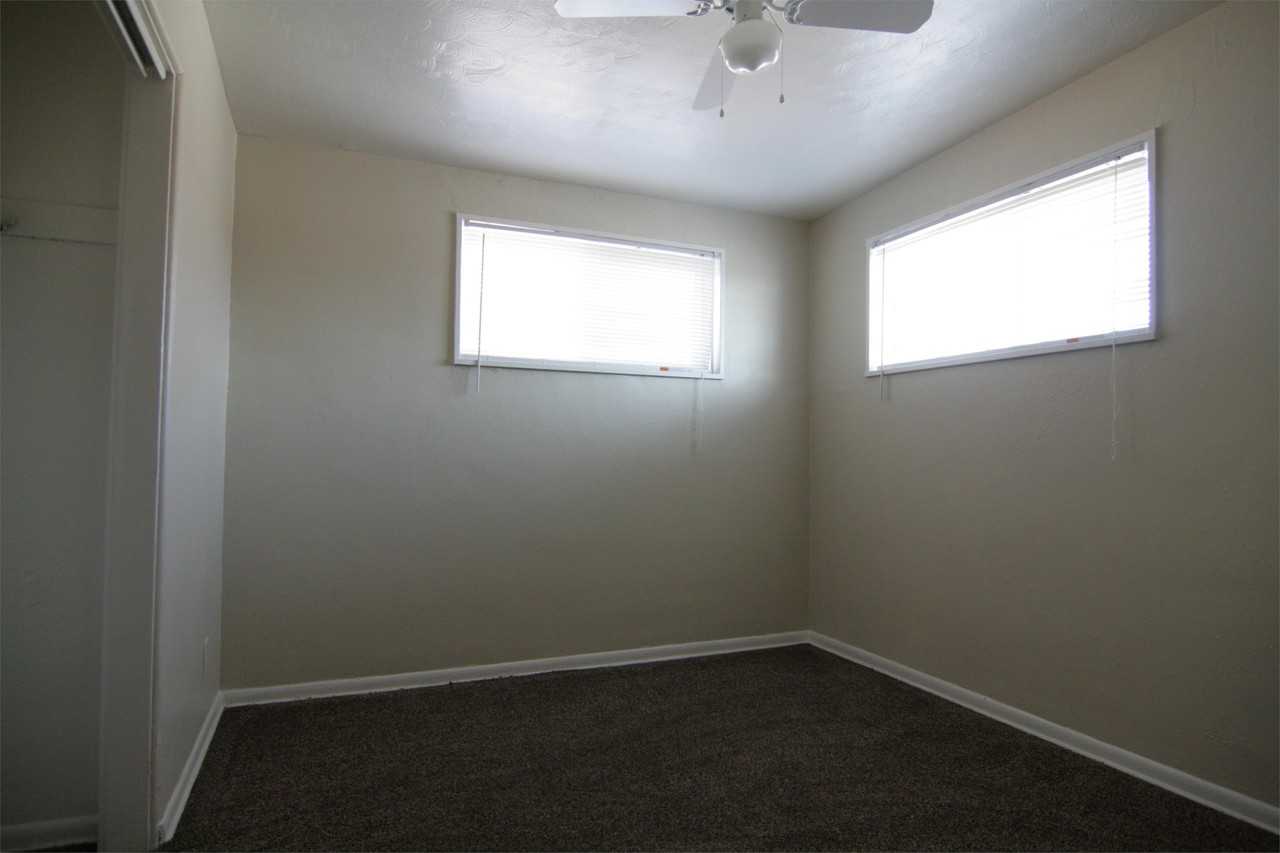 Ida Terrace Apartments-New - Photo 7 of 8