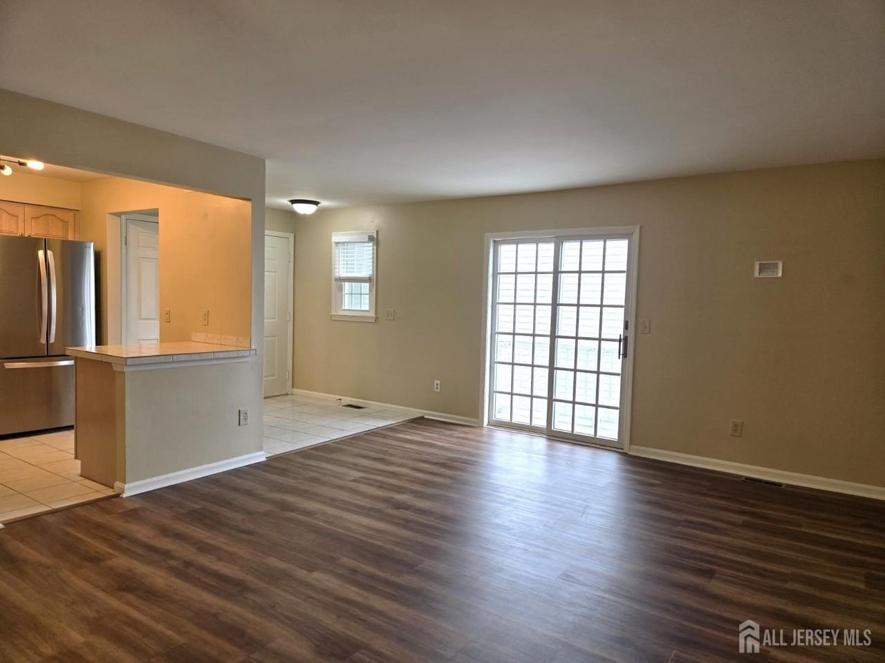 49 Alexandria Way - Photo 2 of 14