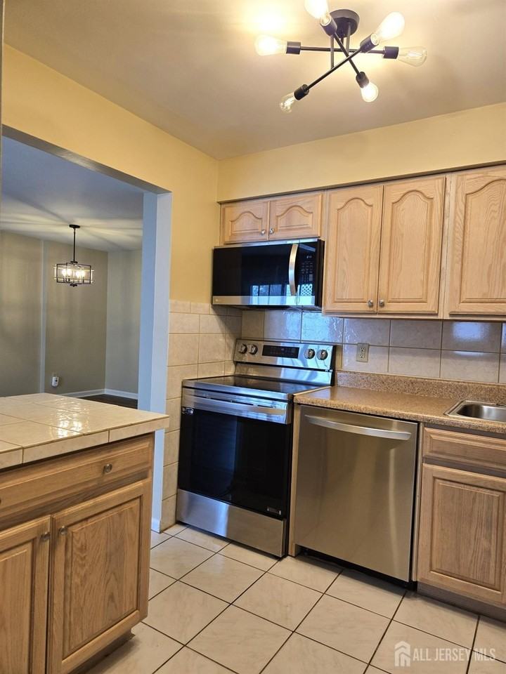 49 Alexandria Way - Photo 5 of 14