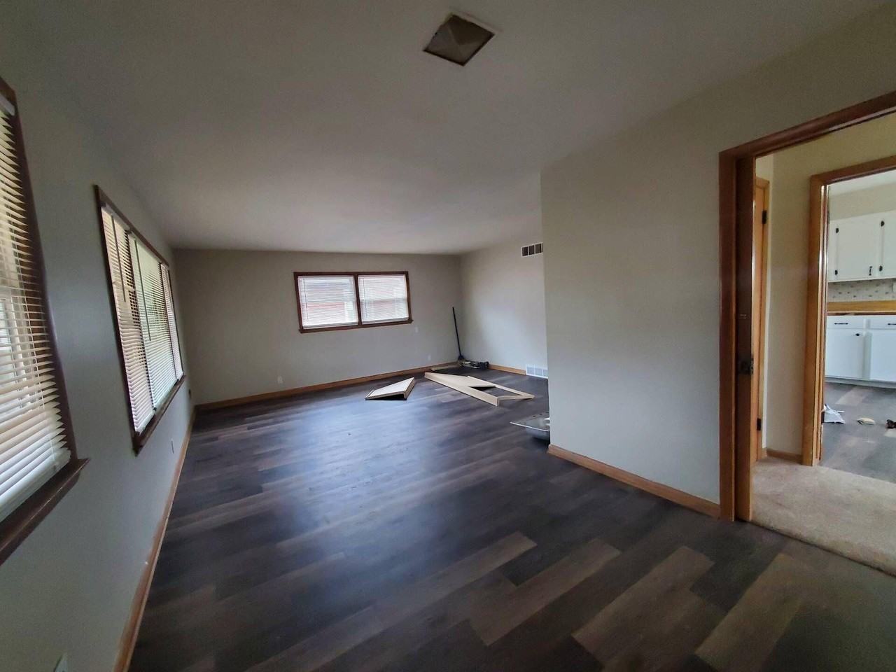 4054 N 85th St - Photo 6 of 15