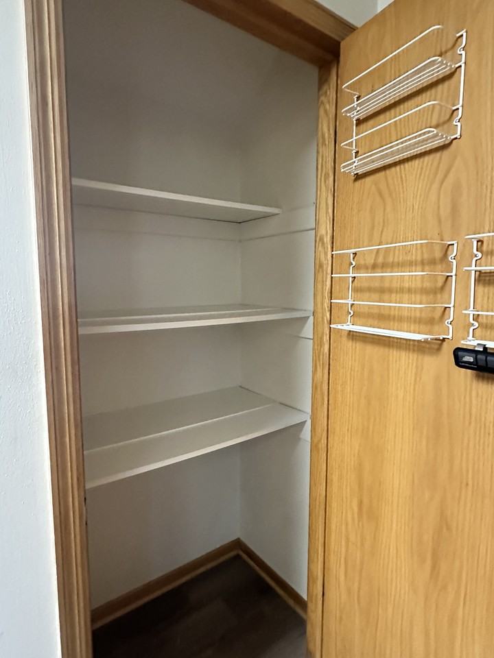 100 Christopher Drive - Photo 5 of 29