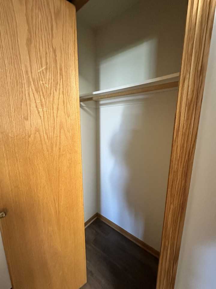 100 Christopher Drive - Photo 6 of 29