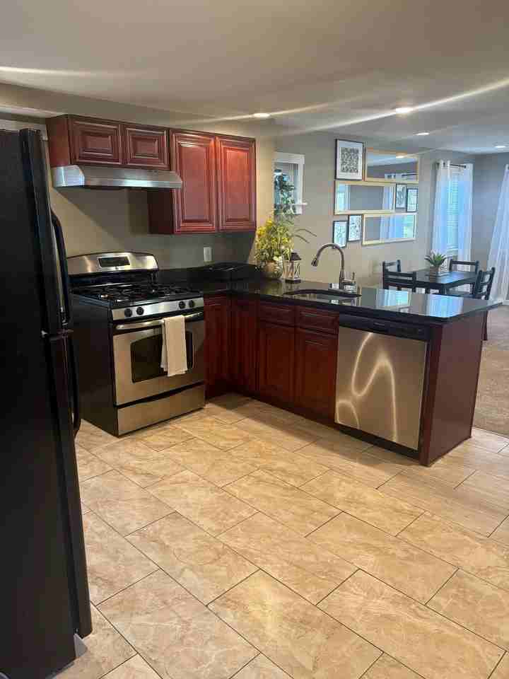 Beech Ave - Photo 2 of 8