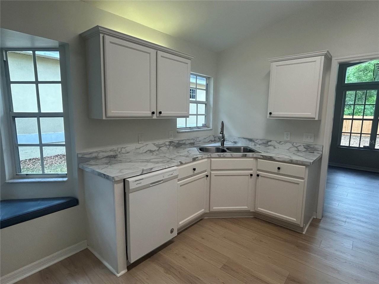 12244 Nw 10th Pl - Photo 5 of 24