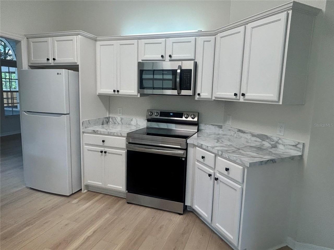 12244 Nw 10th Pl - Photo 6 of 24