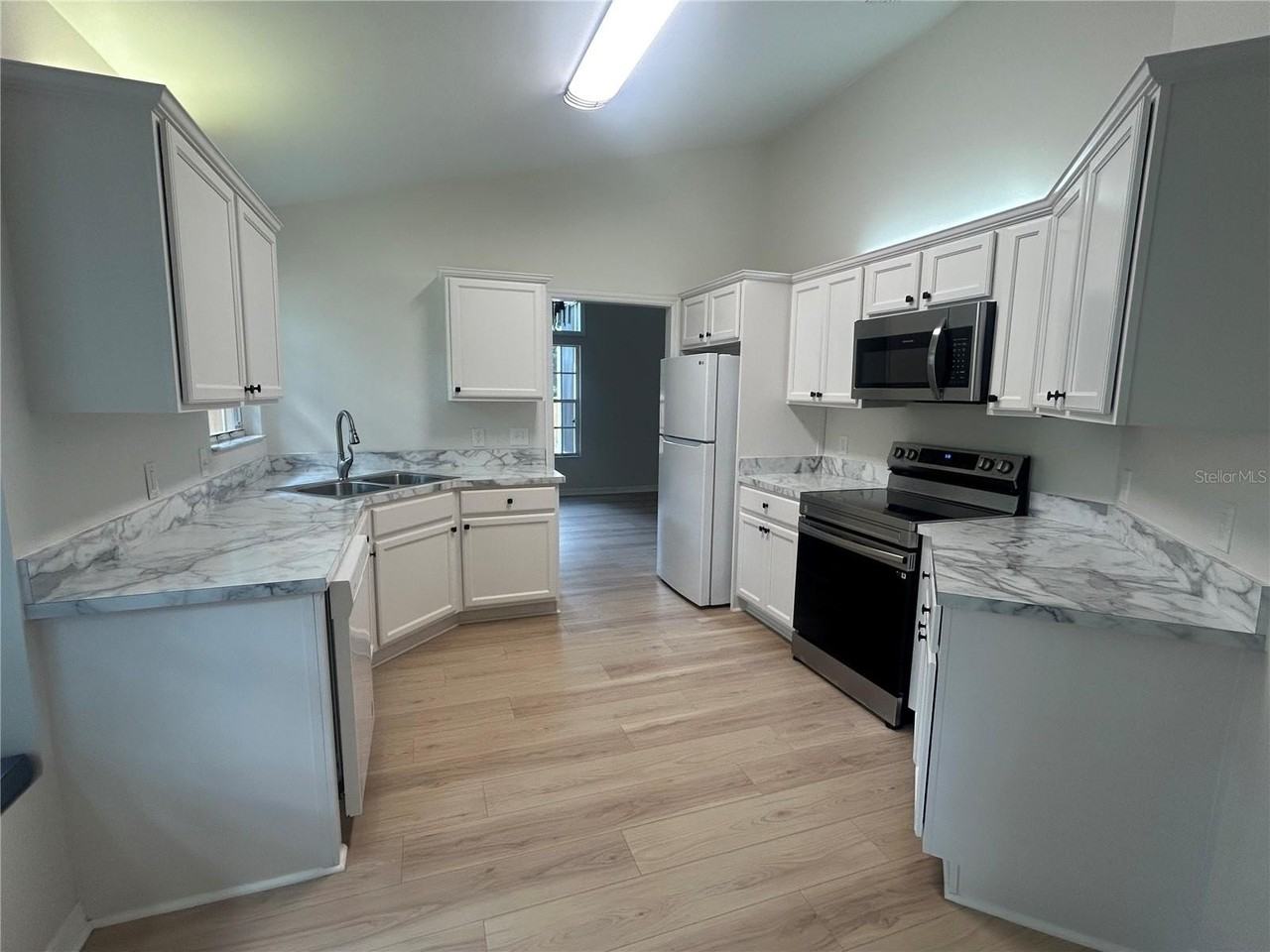 12244 Nw 10th Pl - Photo 7 of 24