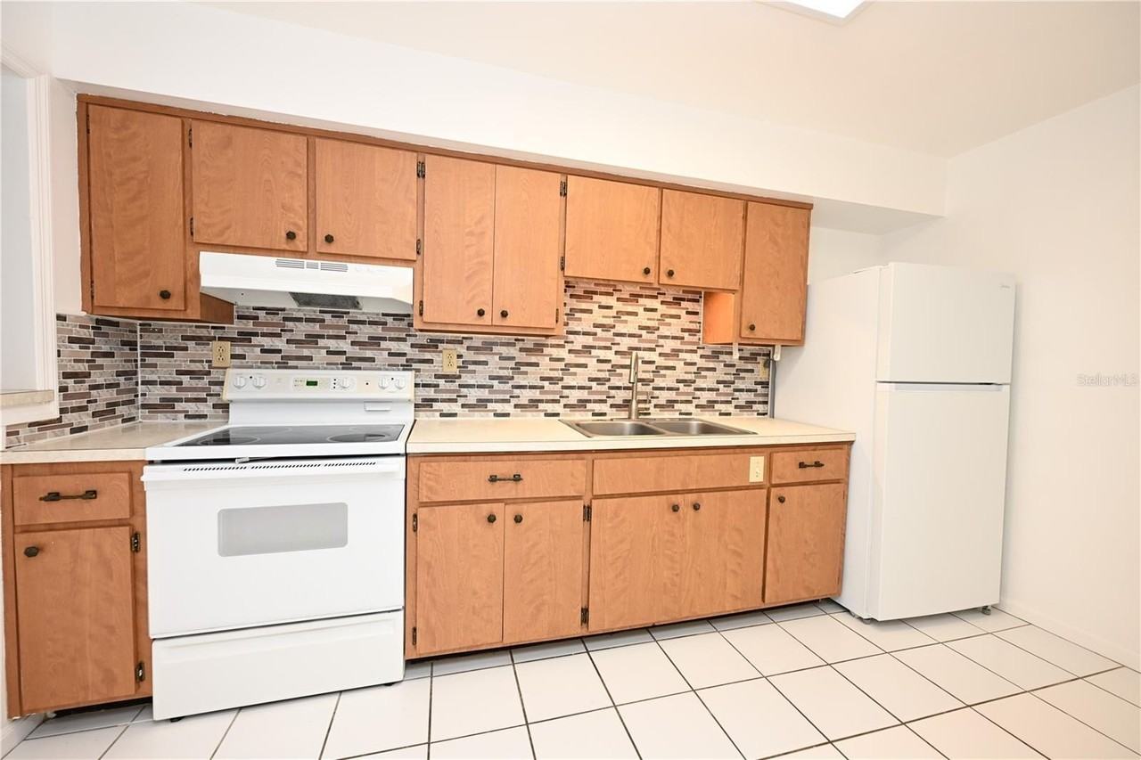 2227 9th St Se - Photo 5 of 20