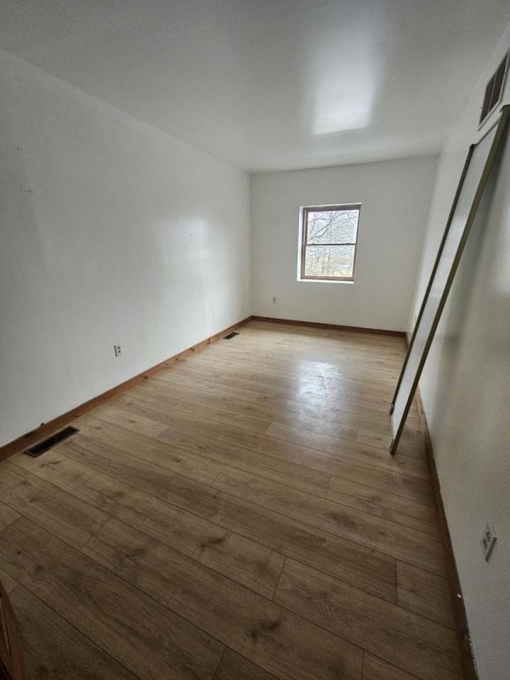 79 Quaker Hill Rd - Photo 3 of 9