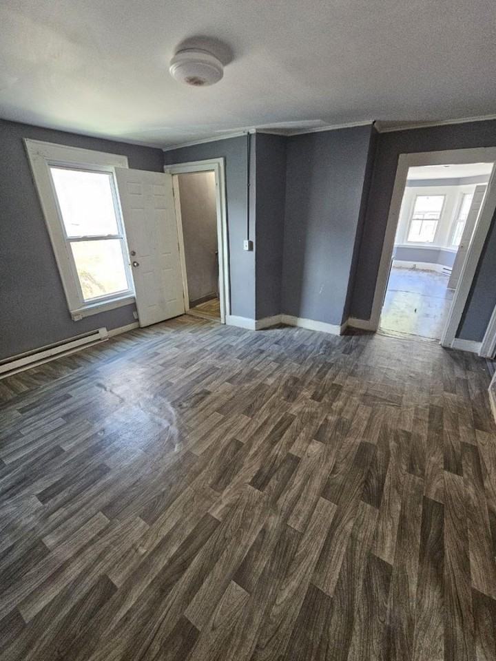 259 1st St - Photo 6 of 8