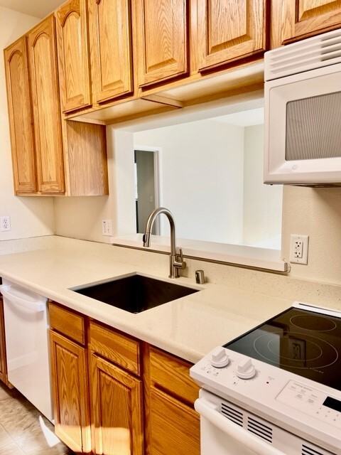 720 Stubbs Road - Photo 3 of 18