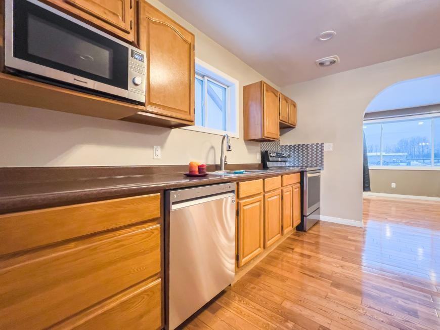 Mckellar St N - Photo 2 of 10