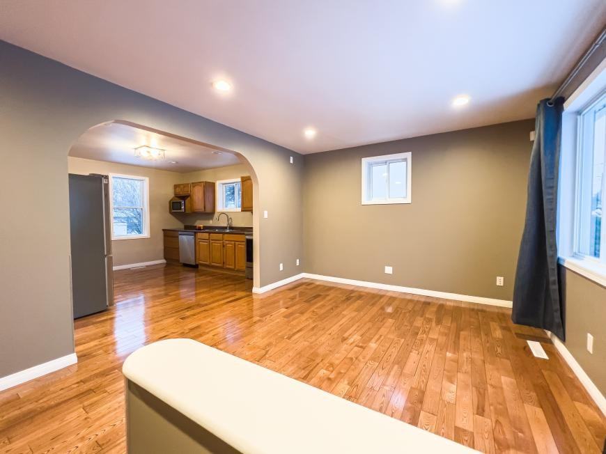 Mckellar St N - Photo 7 of 10