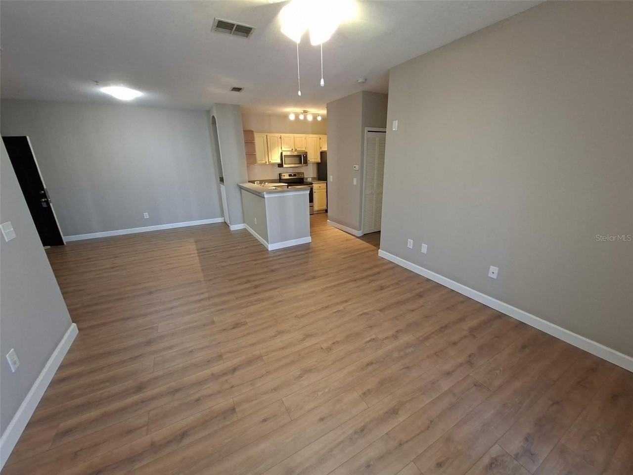 2639 Maitland Crossing Way #206 - Photo 4 of 14