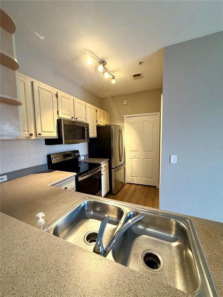 2639 Maitland Crossing Way #206 - Photo 6 of 14