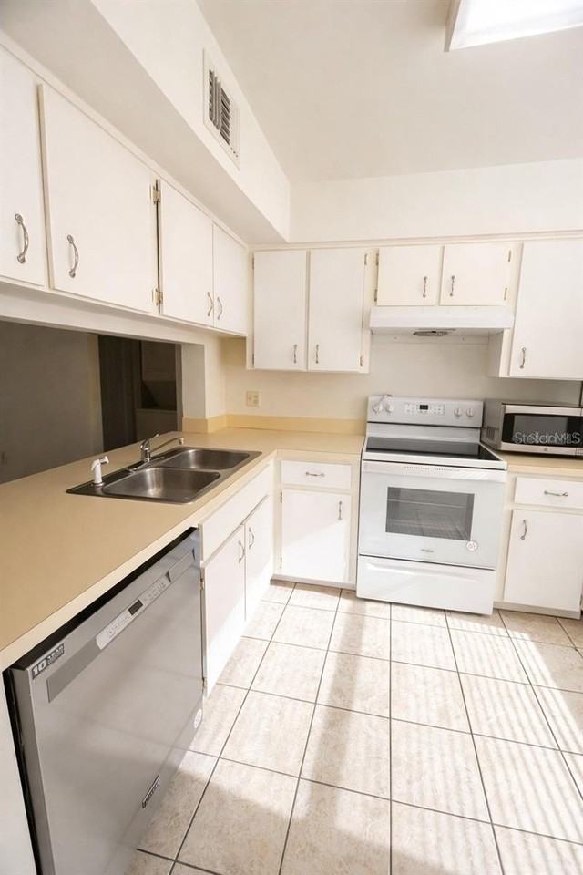 3244 Candle Ridge Dr #202 - Photo 2 of 48