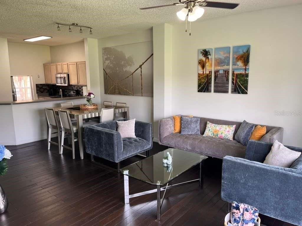 932 Park Terrace Cir - Photo 6 of 20