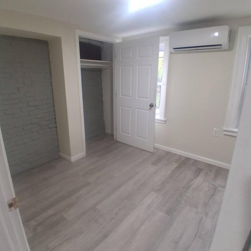 136 Johnston St - Photo 4 of 6