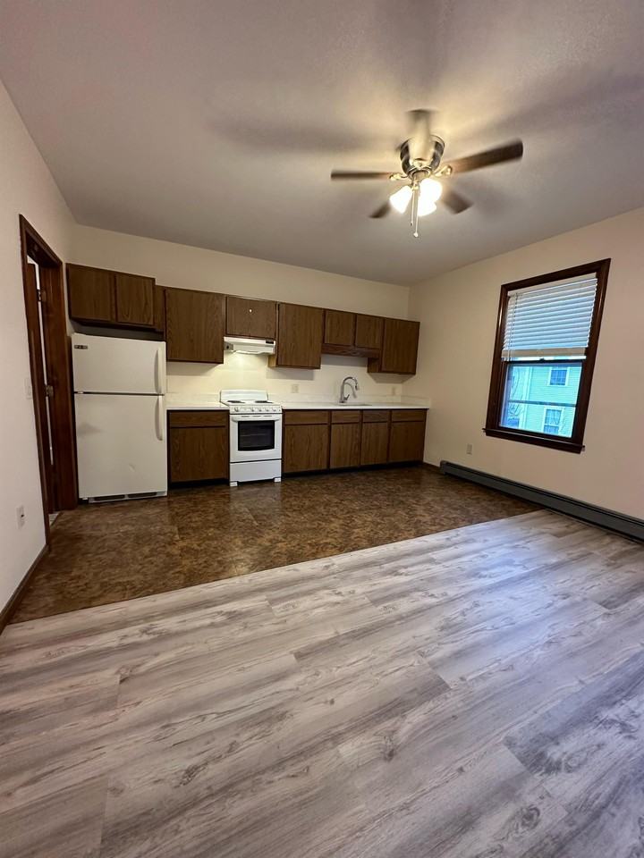 47-49 Foster Street - Photo 5 of 9