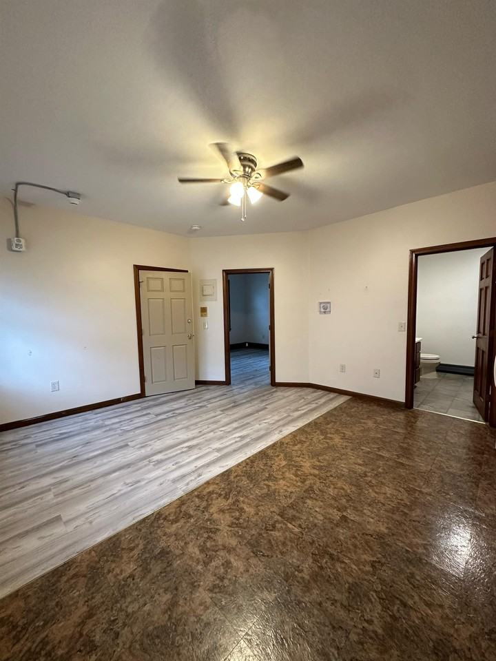 47-49 Foster Street - Photo 6 of 9