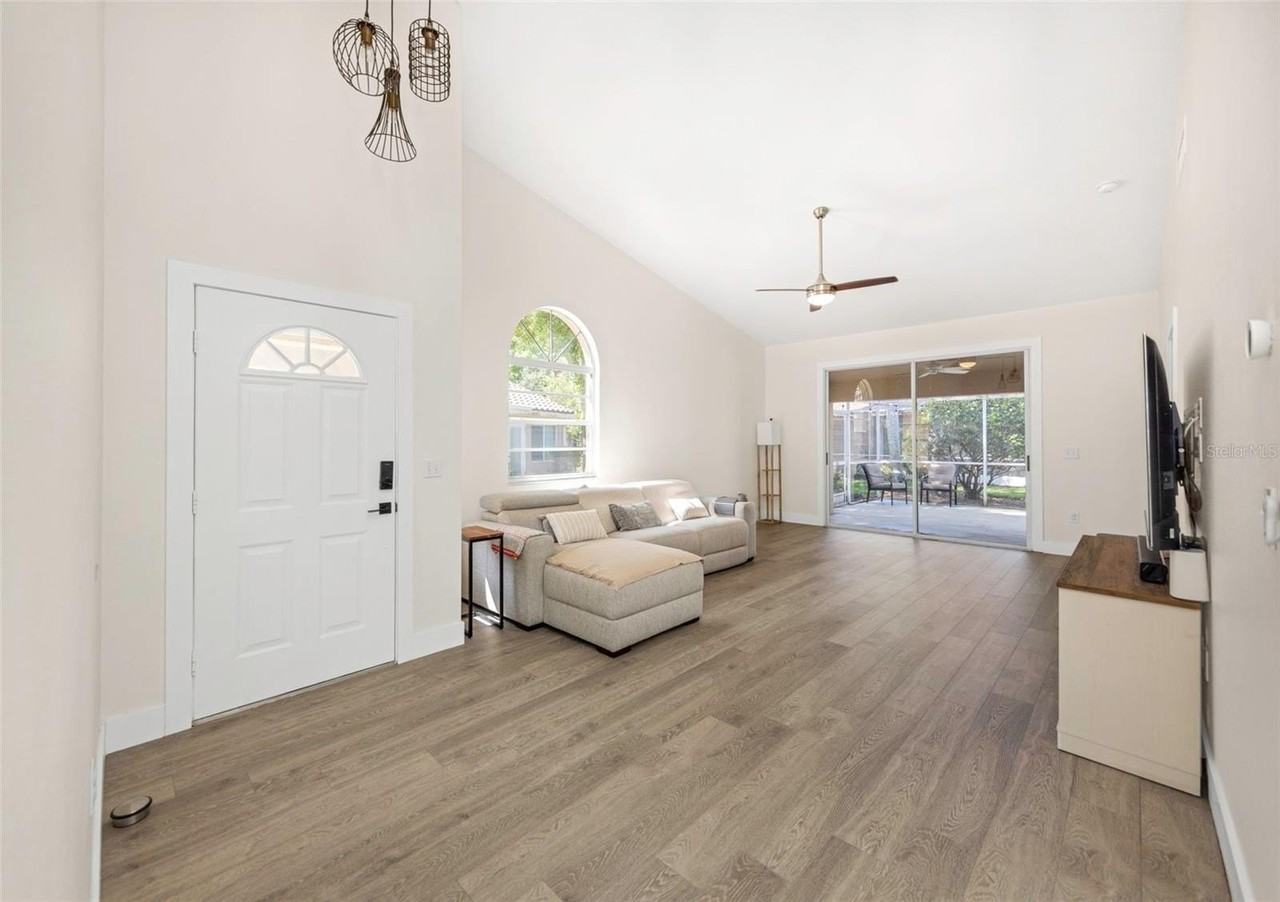 3838 Muirfield Ct - Photo 7 of 50