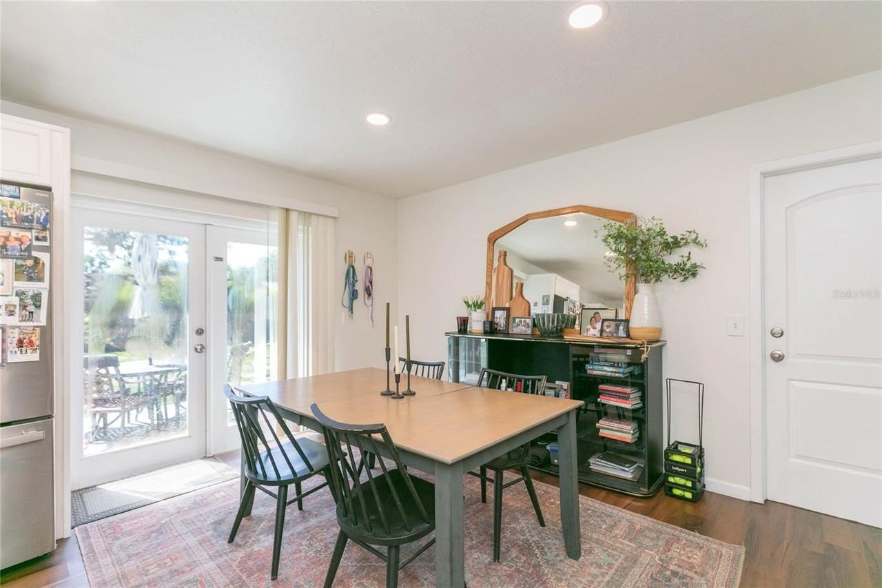 1612 Berkshire Dr - Photo 6 of 25