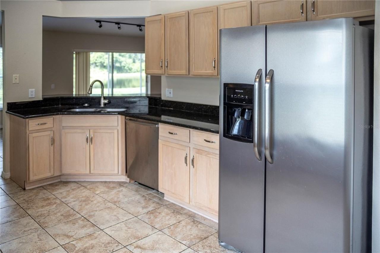 29841 Morningmist Dr - Photo 5 of 18