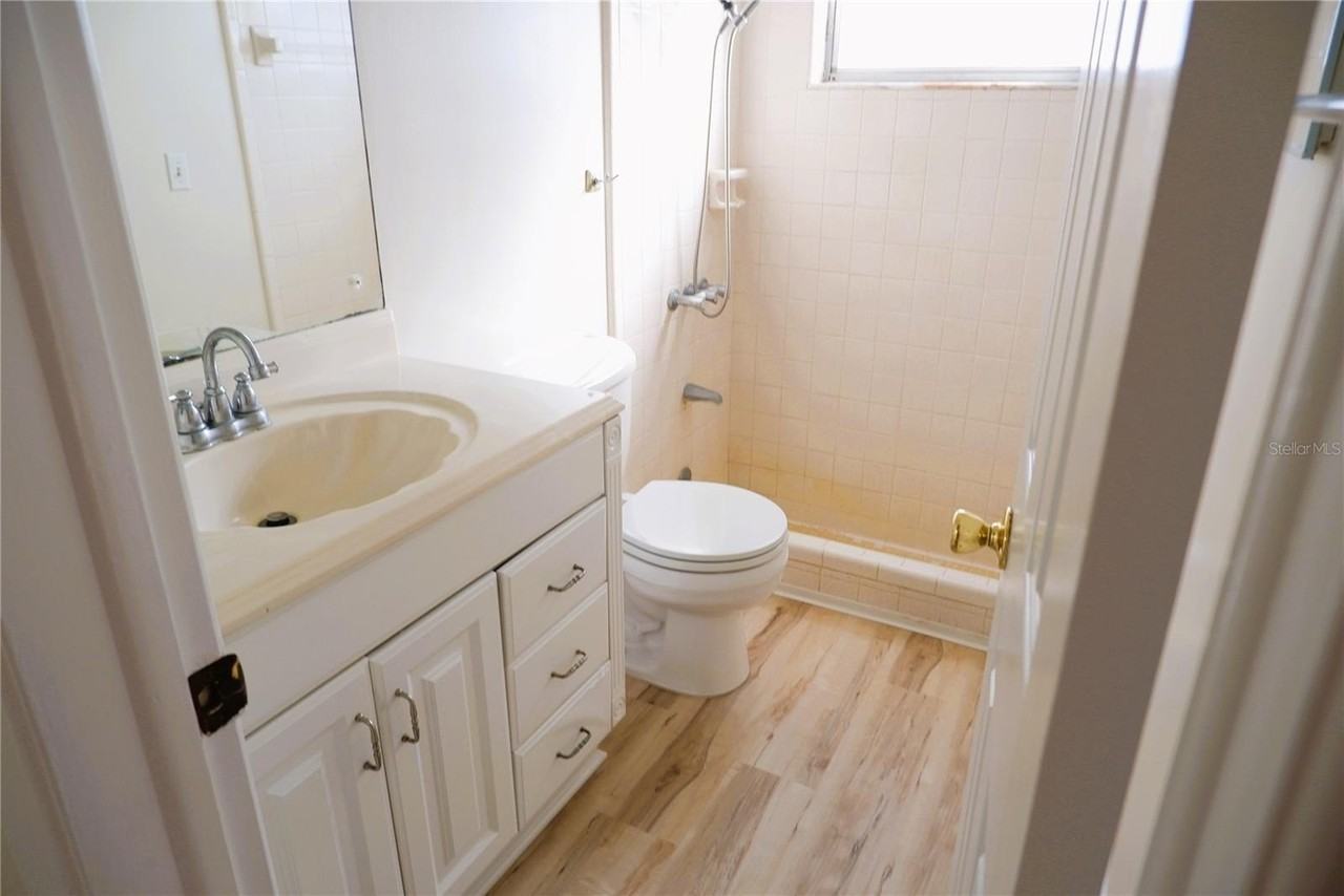 8056 30th Ave N - Photo 4 of 17