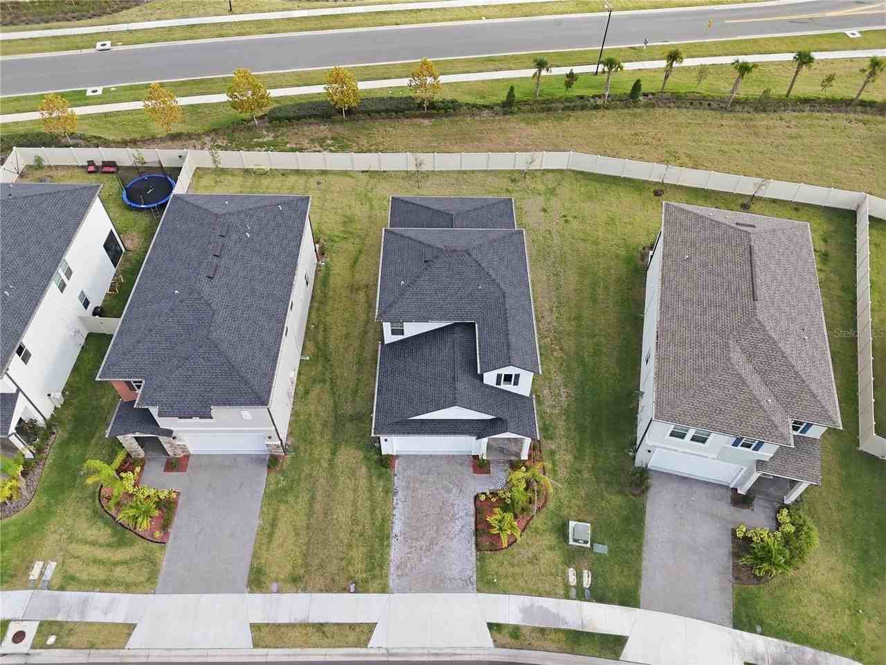 11534 72nd Place E - Photo 5 of 50